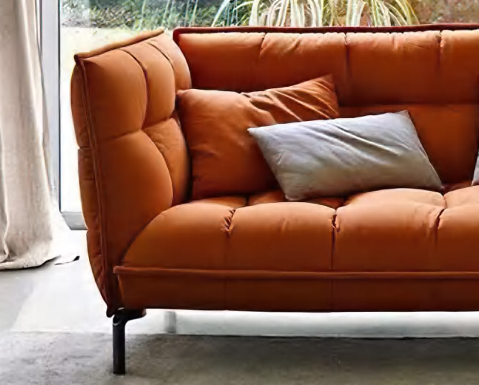 Refined Contemporary Three-Seater Sofa, DFUP 3213 02