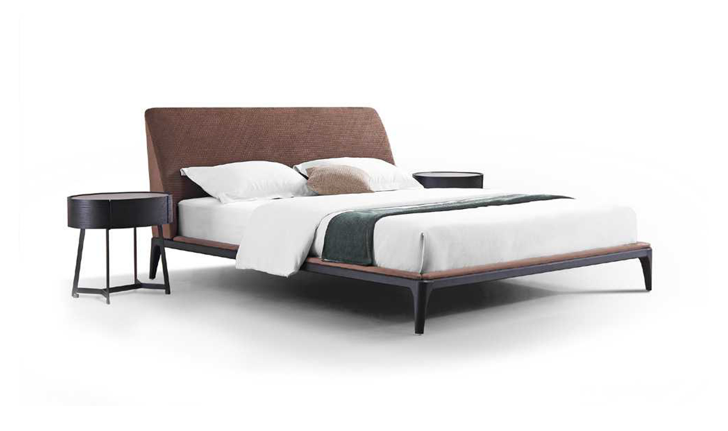 Elegant Luxury Wingback Bed with Plush Upholstery, DFUP 4036 02