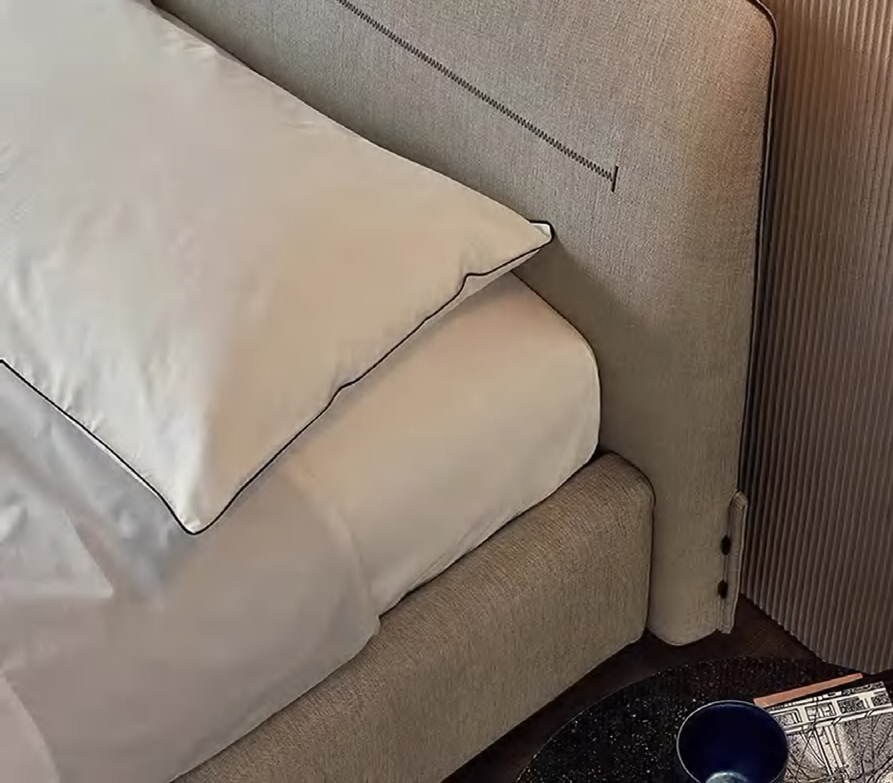 DFUP-4058 02 Comfortable Wingback Bed with Plush Upholstery, DFUP 4058 02