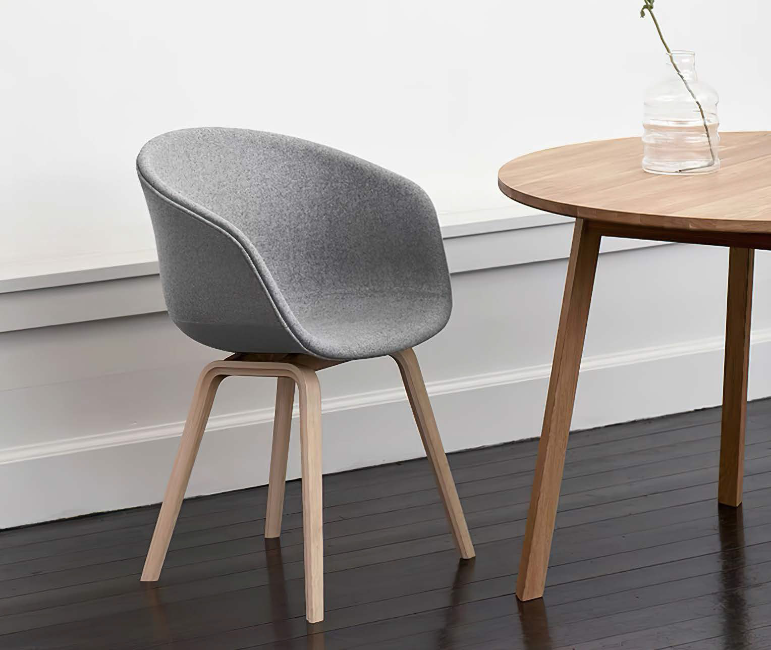 Plush Dining Chair With Fibreglass Structure, DFUP 1040 01