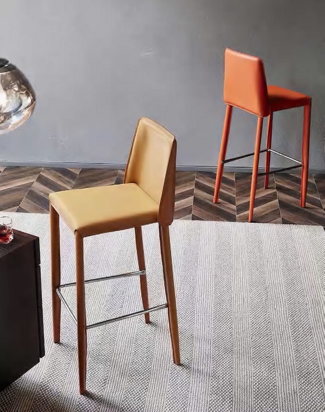 DFUP-1121 01 Sleek and Stylish Bar Chair, DFUP 1121 01