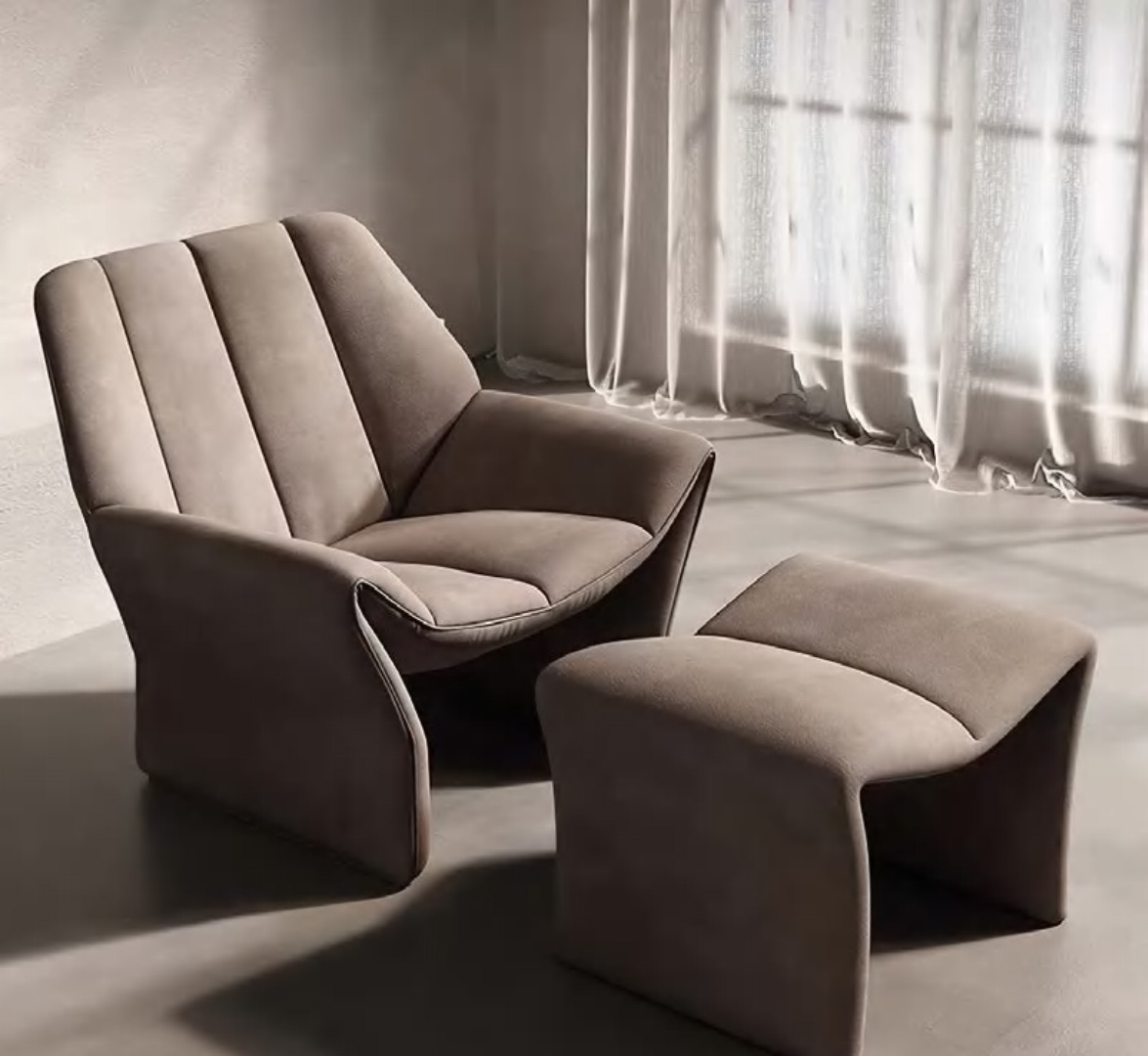 Luxurious Armchair and Ottoman Set for Hotels, DFUP 2011 01