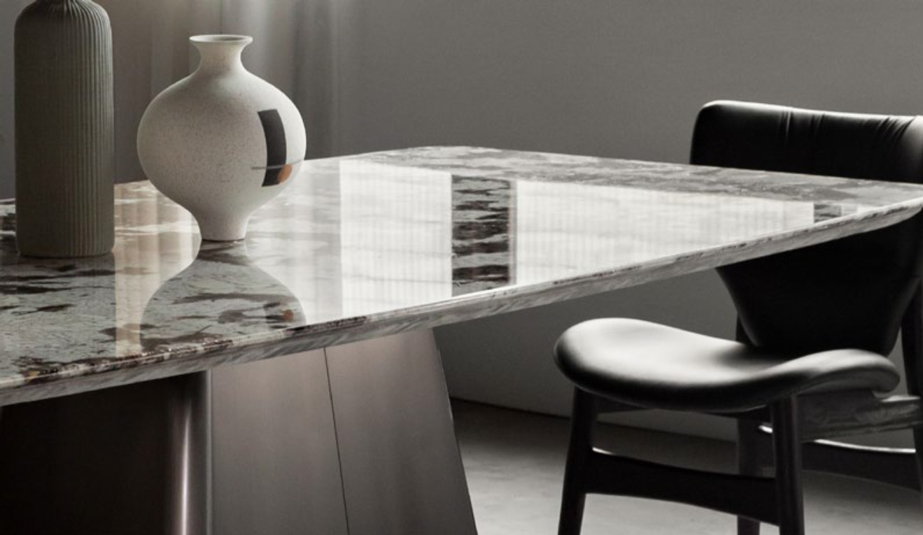 Barney Rec. Dining Table, T2003C 01